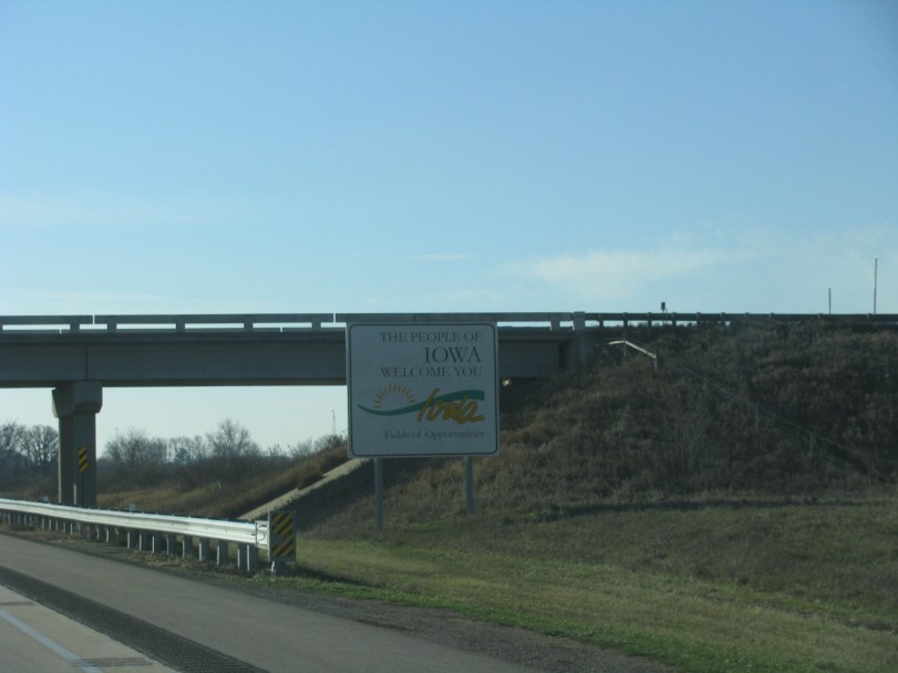 Iowa welcome sign