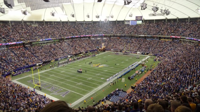 The stadium fills up one final time...